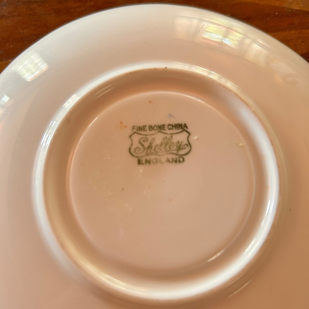 Shelley Saucer 5.5" White Wild Flowers Fine Bone China Scalloped Edge - Picture 3 of 3